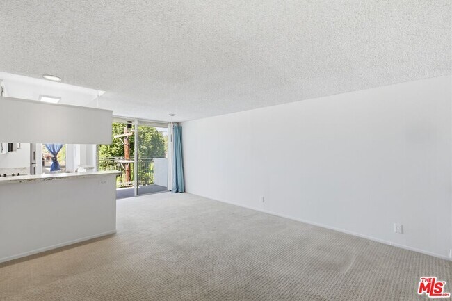 Foto del edificio - 6151 Orange St