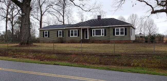 Building Photo - 298 Woodville Rd