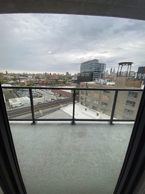 Foto del edificio - 1358 W Randolph St