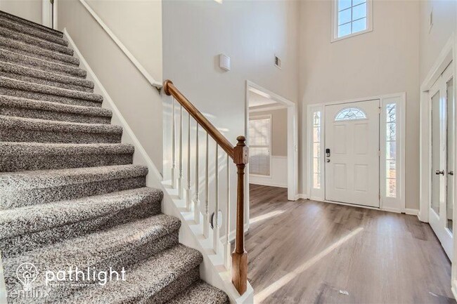 Building Photo - 5 br, 4 bath House - 1141 Folkstone Drive ...