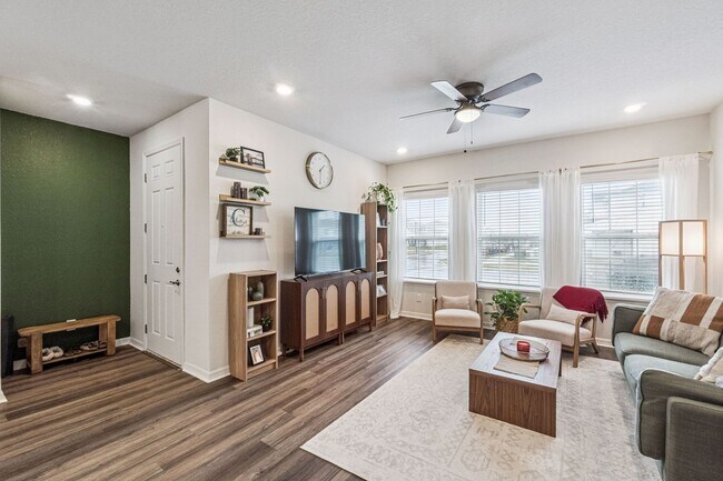 Foto del edificio - Beautiful 3/2.5/2 Home in St. Cloud