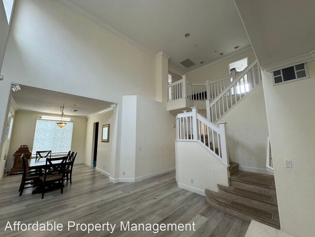 Foto del edificio - 5 br, 3 bath House - 30718 Knight Court