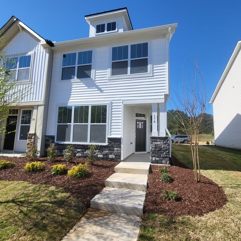 170 Channel Drop Dr, Clayton, NC 27520 Townhome Rentals in Clayton NC