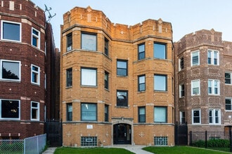 Building Photo - 8229 S Vernon Ave