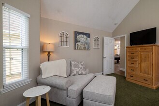 Building Photo - 4307 Sarasota Ln