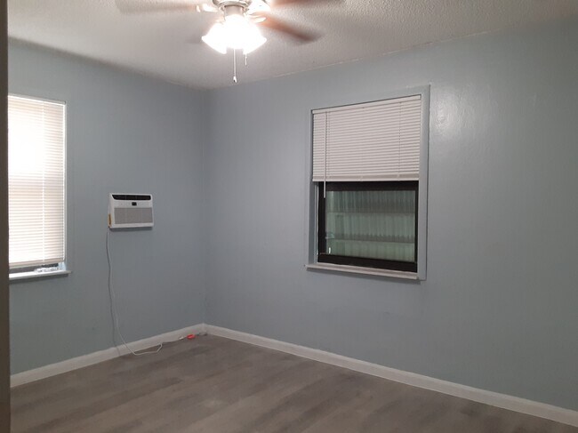 BEDROOM - 312 N 61st Ave