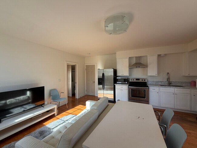 Foto del edificio - 2341 Oak Park Rd
