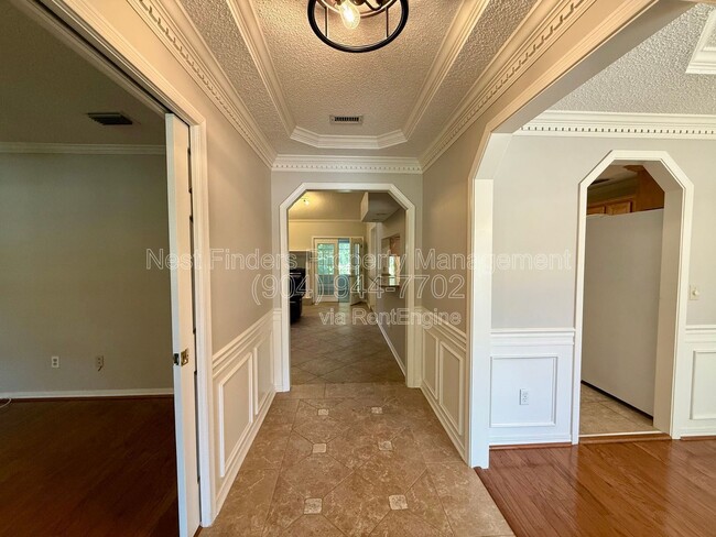 Building Photo - 2217 Hammock Oaks Dr N