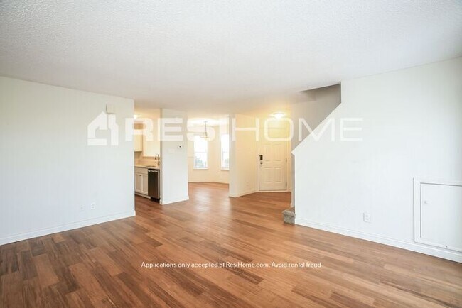 Building Photo - "LIMITED TIME OFFER: Get 1 month FREE RENT...