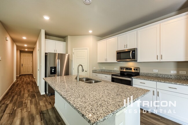 Building Photo - 5539 Shasta Pl