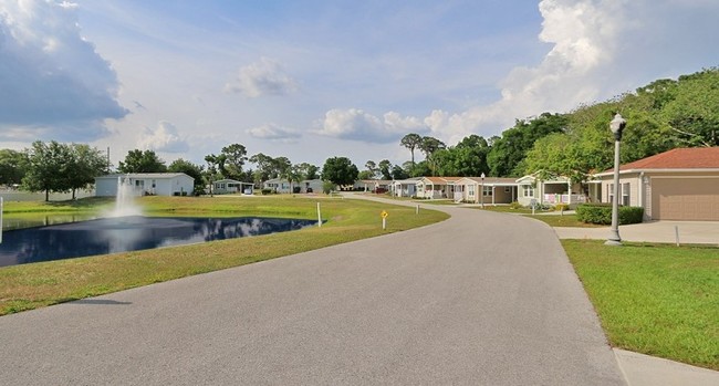 Building Photo - Grand Island Resort