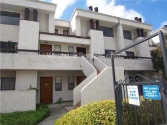 Primary Photo - 2660 Lake Ave