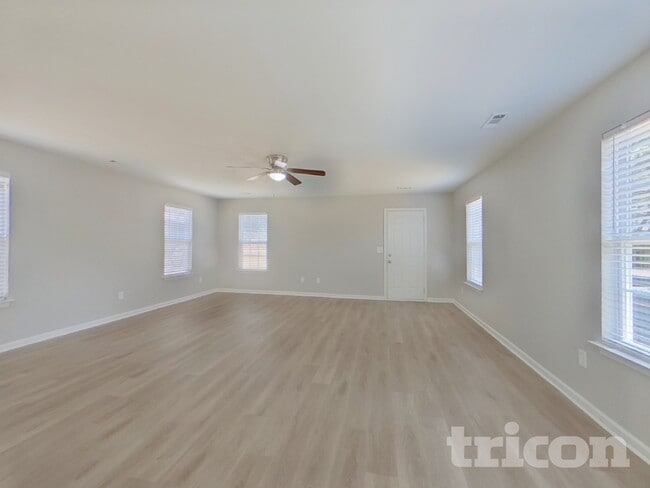 Building Photo - 8743 Sharonbrook Dr