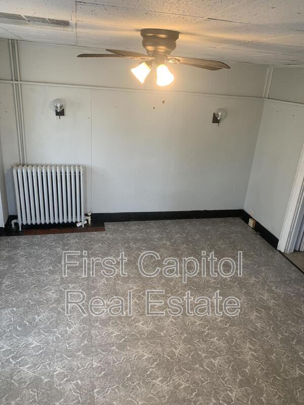 Foto del edificio - 3725A Derry St