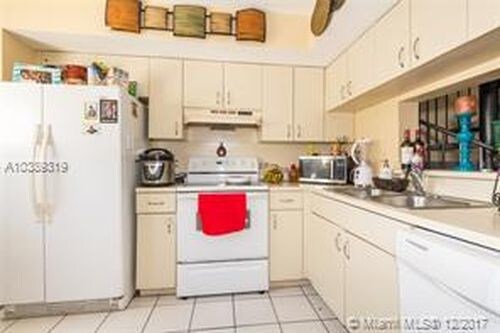 Building Photo - 8860 SW 130th Pl