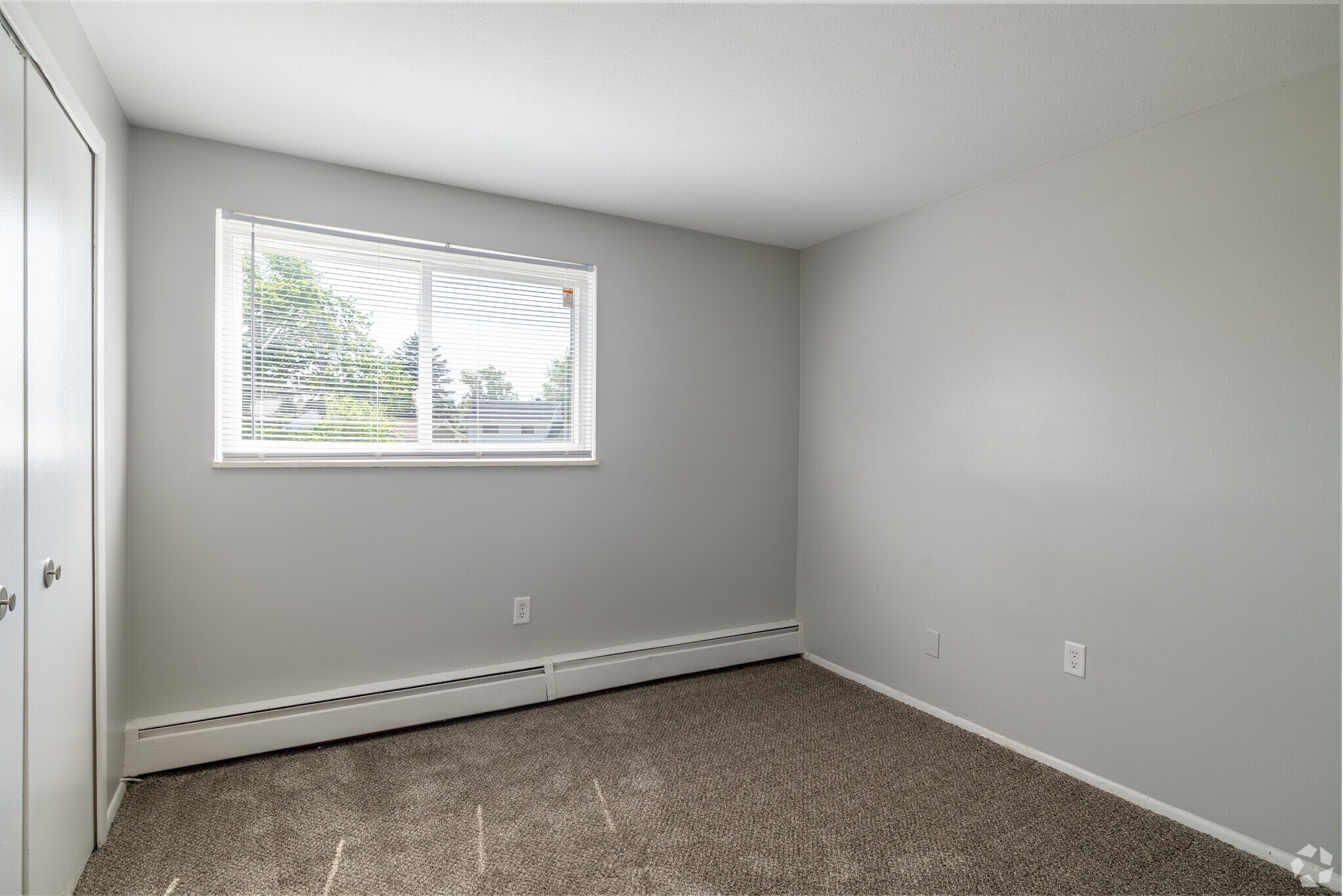 Valley York Apartments – photo 5