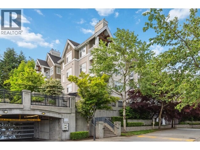 Building Photo - 1428 Parkway Blvd