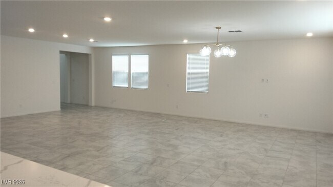 Foto del edificio - 7513 Lush Oasis Ave.