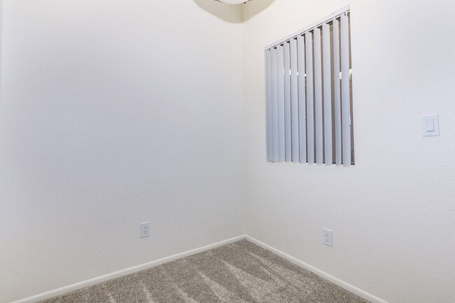 Building Photo - Winterhaven Terrace