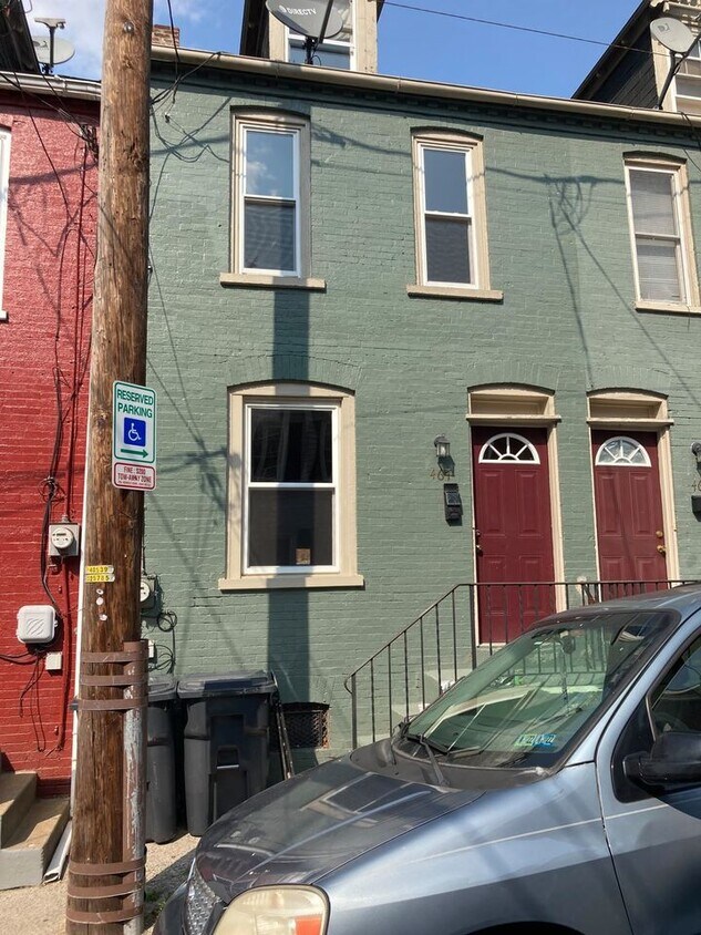 Primary Photo - 467 Atlantic Ave