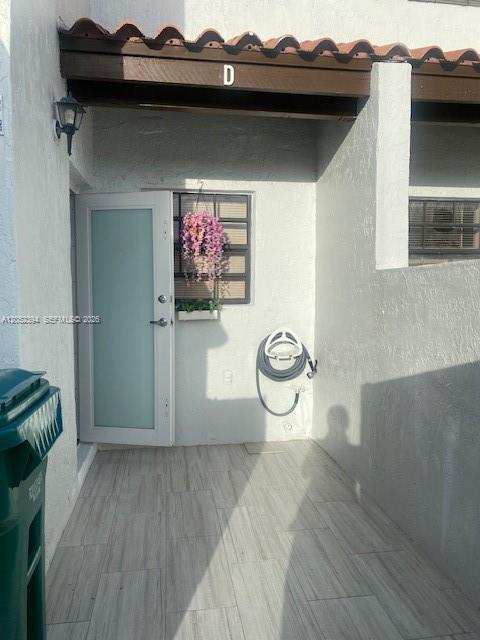 Building Photo - 6221 SW 138th Ct