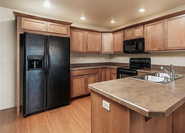 Foto del edificio - 4 bed 2 1/2 bath home!