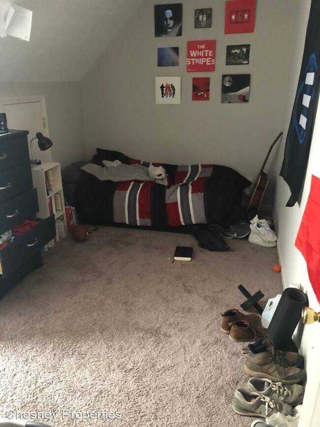 Foto del edificio - 209 Waller Ave