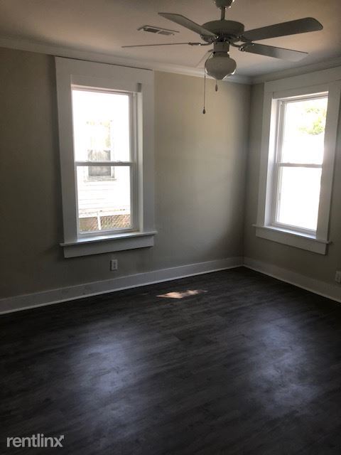 Building Photo - 2 br, 1 bath House - 2133 Victory Avenue