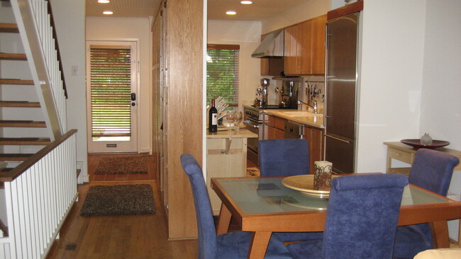 Building Photo - 11493 Waterview Cluster