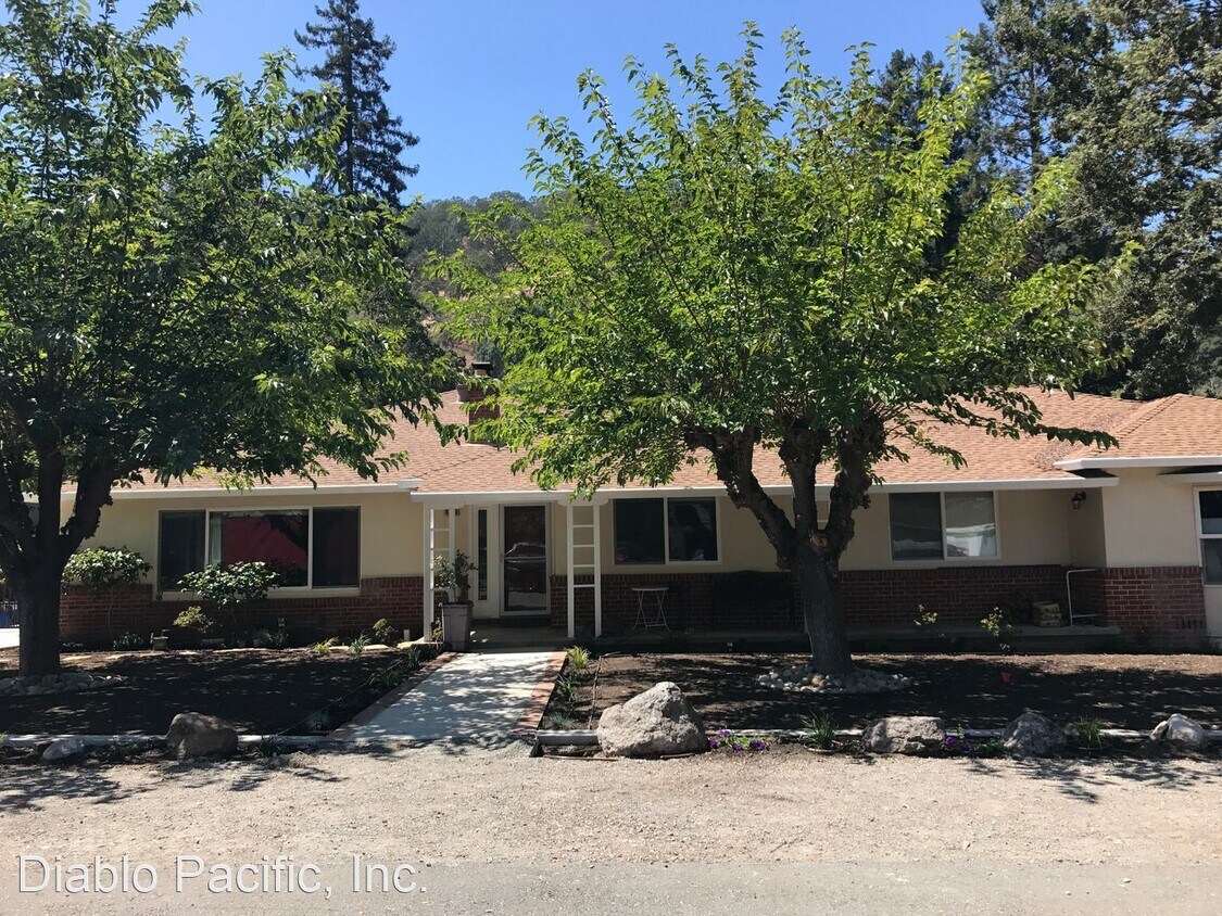 Primary Photo - 4 br, 2.5 bath House - 4550 Grothman Lane