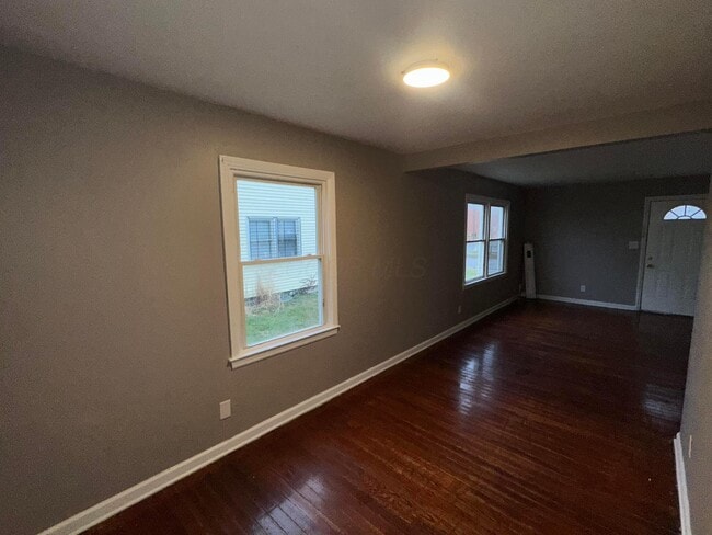 Building Photo - 1352 E 25th Ave