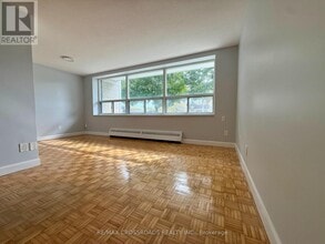 Building Photo - 363 Lakeshore Rd E