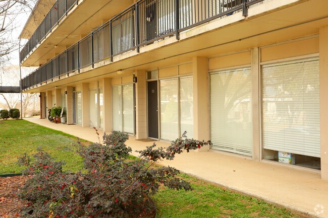 Foto del edificio - 2990 S Rhodes Cir