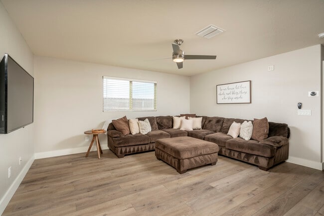 Foto del edificio - 9336 W Georgia Ave