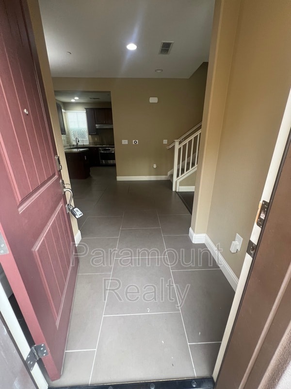 Building Photo - 3203 Vittoria Loop