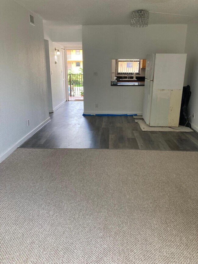 Foto del edificio - 11441 NW 39th Ct