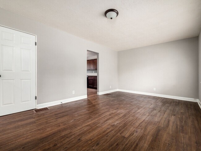 Foto del edificio - 2480 Atwood Terrace