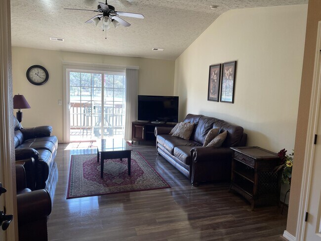 Foto del edificio - 2529 State Hwy 176