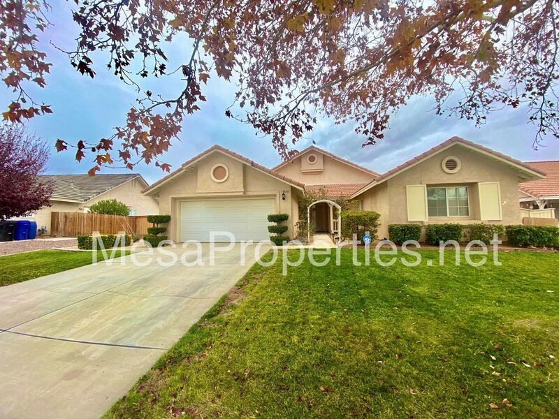 Foto principal - 15636 Amber Pointe Dr