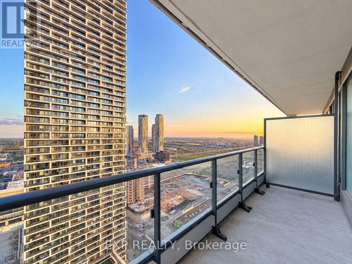 Photo principale - 898 Portage Pkwy