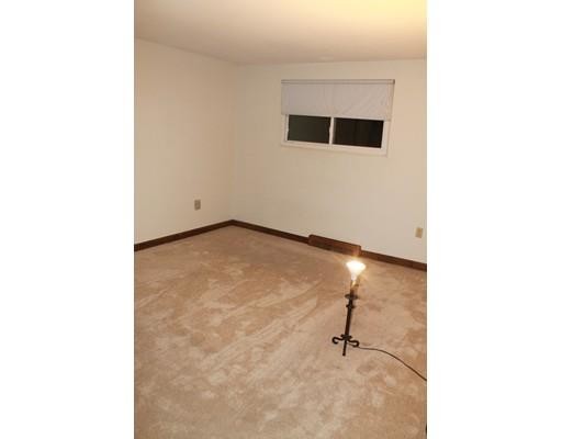 Building Photo - 20 Adams Dr