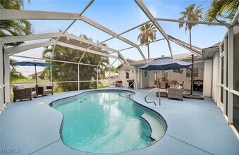 Building Photo - 3107 SW 15th Ave