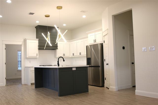 Foto del edificio - 941 Tesslynn Ave