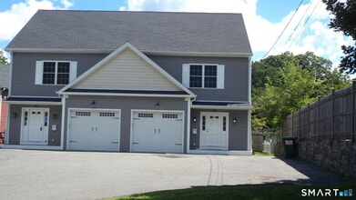 Building Photo - 33 Maple Ave