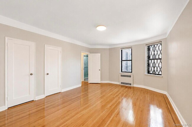 Foto del edificio - 80-09 35th Ave