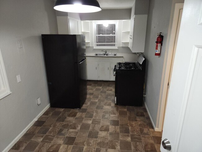 Foto del edificio - 971 Geers Avenue, Unit B