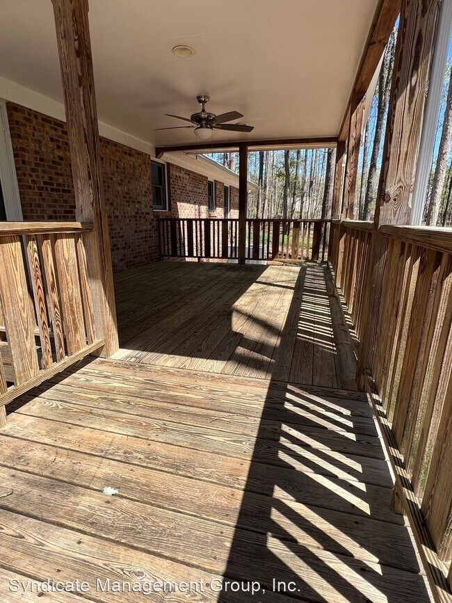 Building Photo - 3 br, 2.5 bath House - 1401 Trinity Church Rd