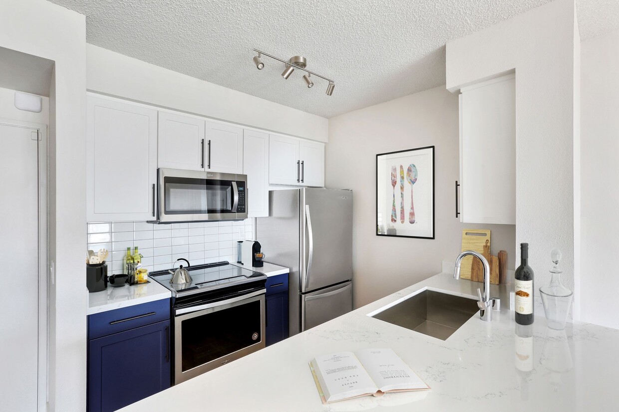 Renovated Waterfront Apartment