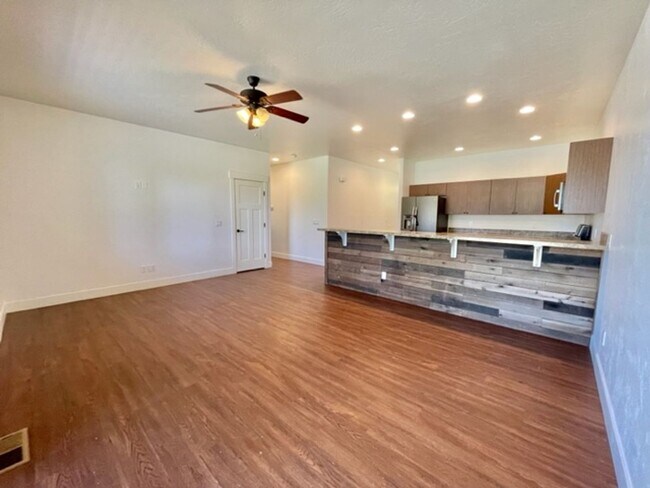 Foto del edificio - Beautiful 3BR/2BA Townhome Near Lake Pagosa – $2,100/month