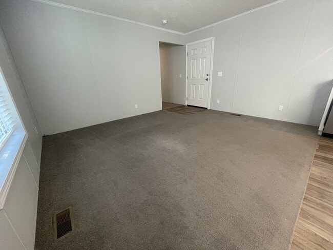 Building Photo - 15811 Croatia Dr
